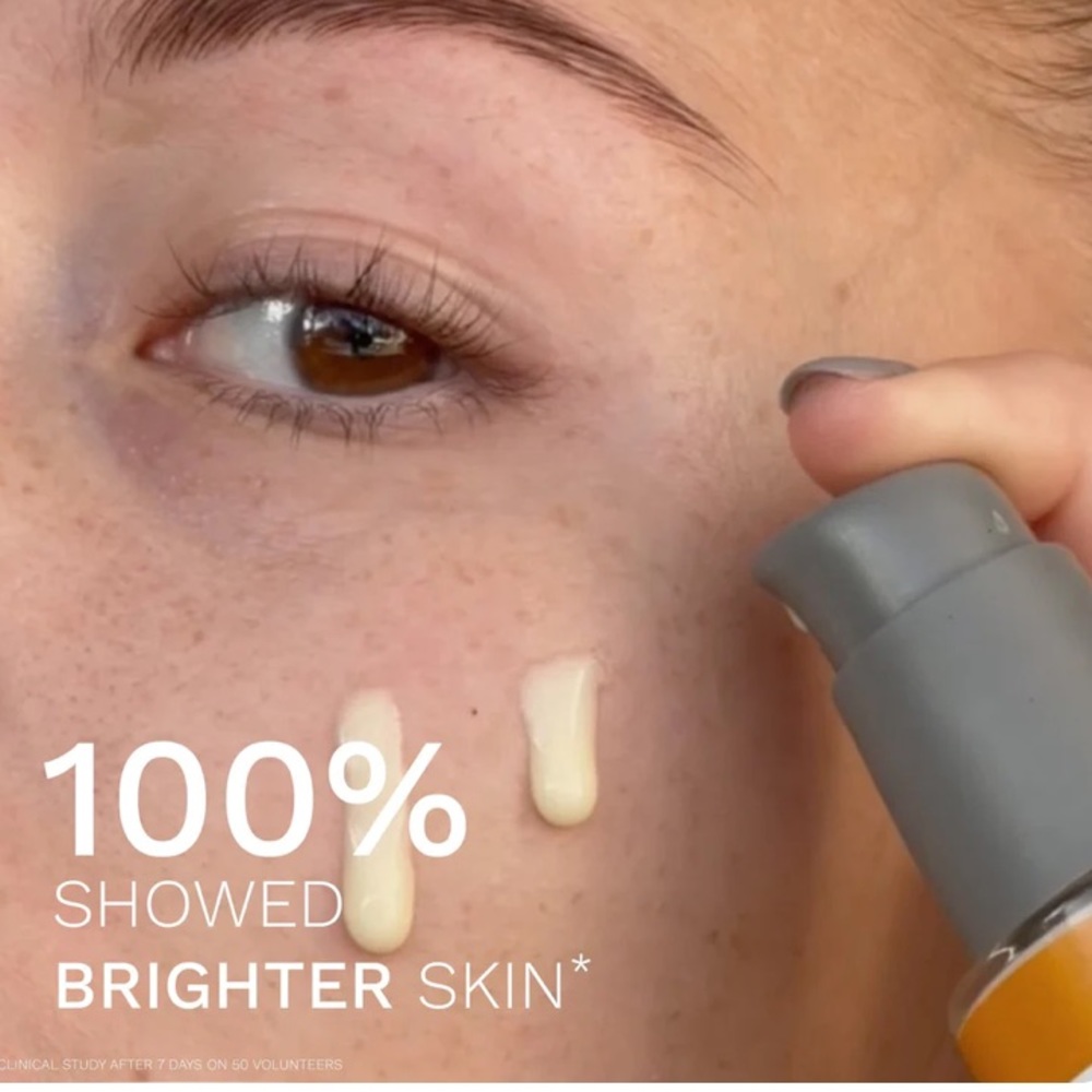 REN Clean Skincare Radiance Glow And Protect Vitamin C Serum - Picture 6 of 8